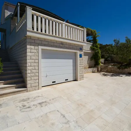 Villa Brdar *